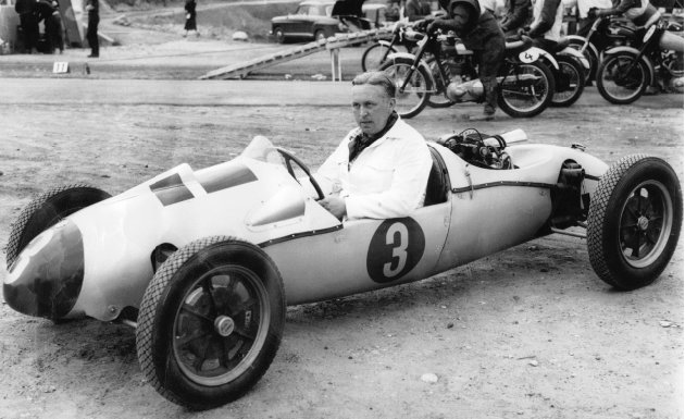 The rear-engined F Junior Alfa Dana